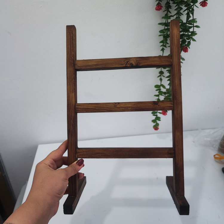 نردبان استند دستمال و حوله آویز چوبی پایه دار